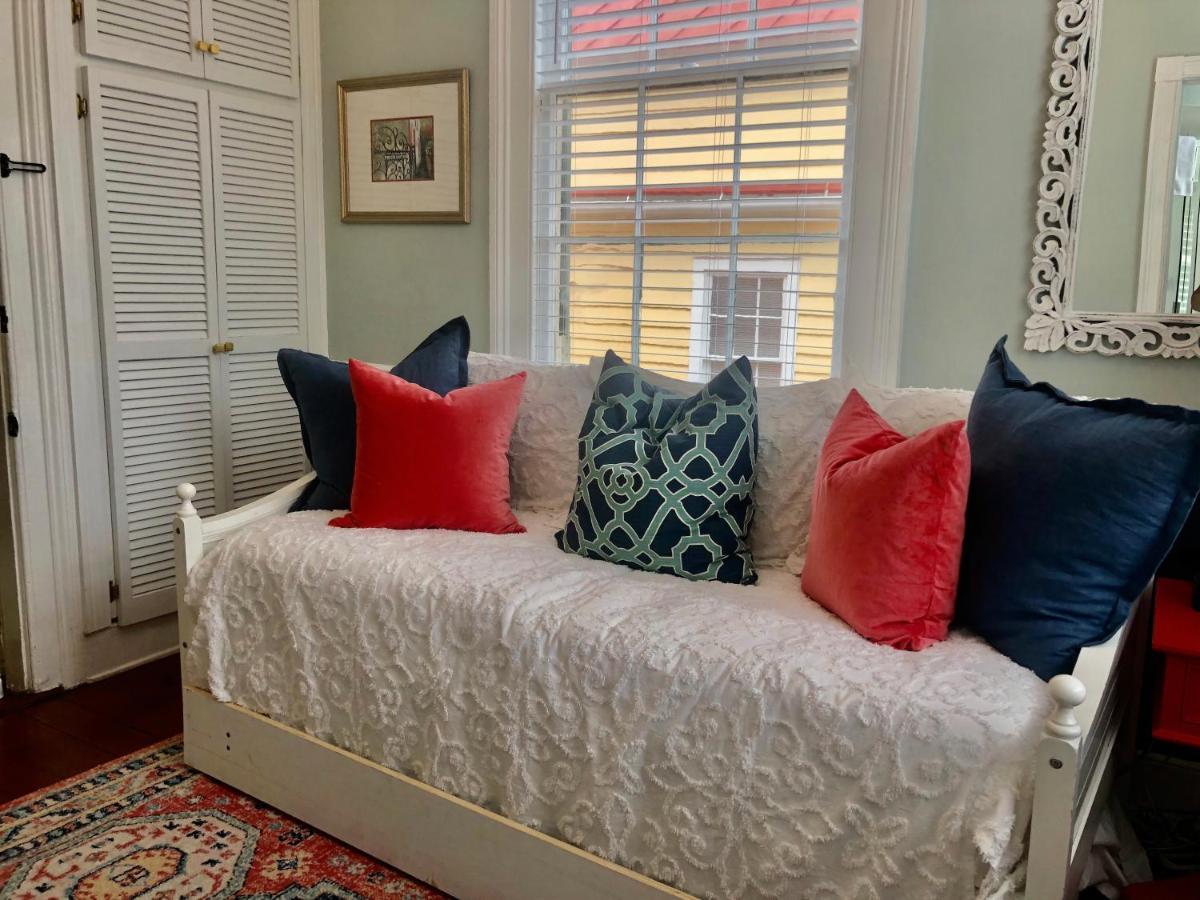 Daybed With Trundle In The Beautiful Ashley Inn 4 Blocks From King St Charleston Exteriör bild